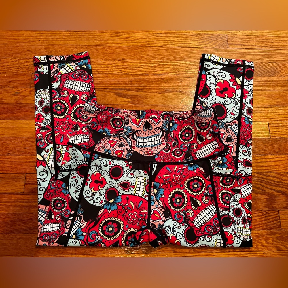 CVG Skull Capri Length Leggings